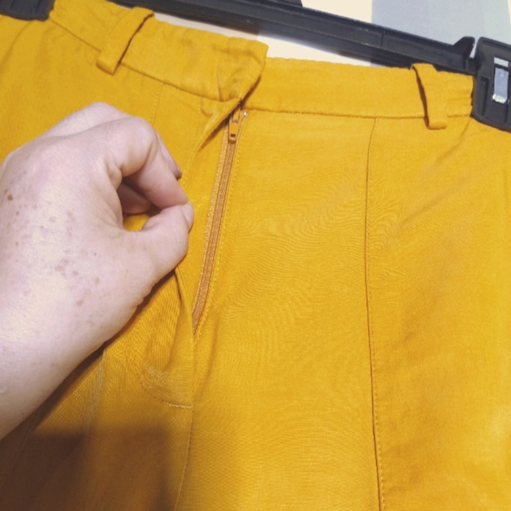 ZARA Women's Trousers size XS in Yellow with side pockets. - Picture 5 of 8